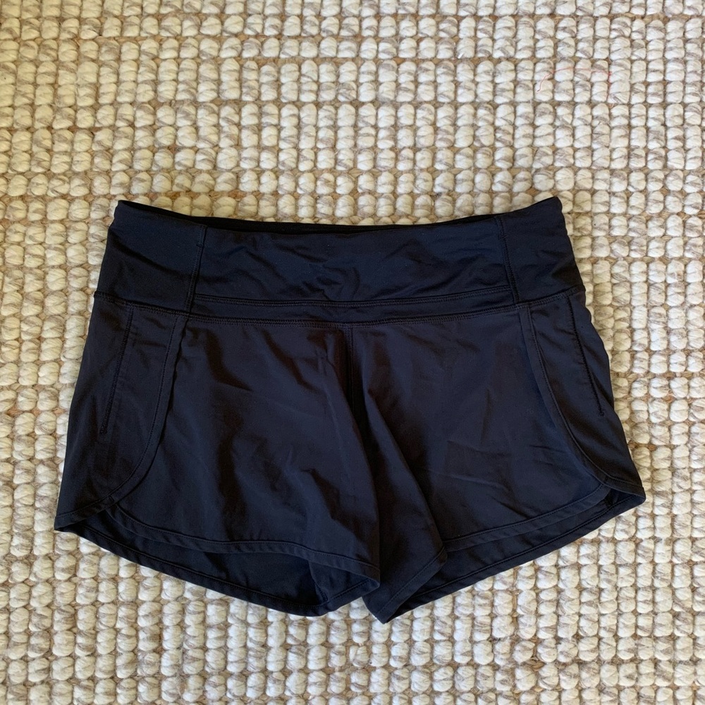 Lululemon Run Times Mid-Rise Short 4"